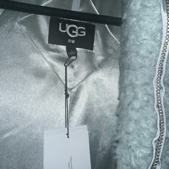 UGG Sherpa Jacket - Picture 2 of 6